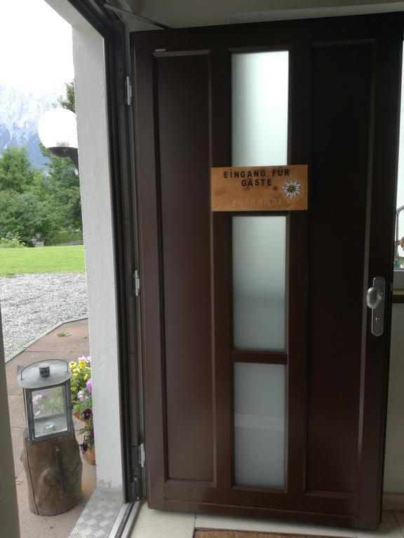 Ferienwohnung Wetterstein Lermoos Bagian luar foto
